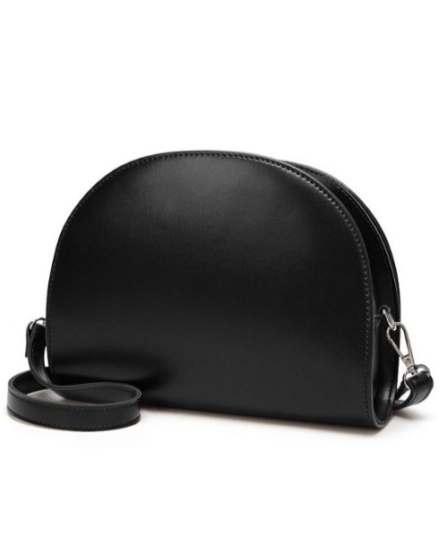 MAISON BREEZE（メゾンブリーズ）の「【MAISON BREEZE】M.B.Zハーフムーンショルダー KNF（ショルダーバッグ・レディース・ブラック/ワイン/ブラウン・FREE）」の17枚目の写真