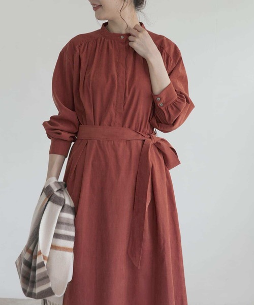 URBAN RESEARCH ROSSO(アーバンリサーチロッソ)の「スウェードライクギャザーワンピース(ワンピース・レディース・ネイビー/ブラウン系その他/ブラウン・FREE)」の7枚目の写真