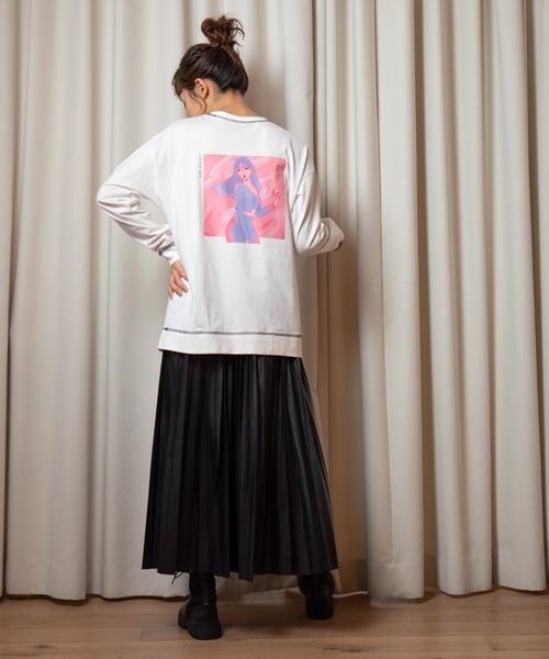 vis-`a-vis(ビサビ)の「【WEB限定】【コラボ】ミチ&藍にいなイラストステッチ配色ロングTシャツ(Tシャツ/カットソー・レディース・ホワイト/ブラウン系その他3/ネイビー・FREE)」の10枚目の写真