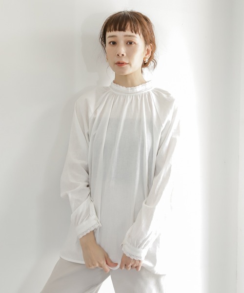 studio CLIP（スタディオクリップ）の「ダブルフロントダンレースブラウス（シャツ/ブラウス・レディース・グレー/オフホワイト/スモーク・MEDIUM/LARGE）」の14枚目の写真