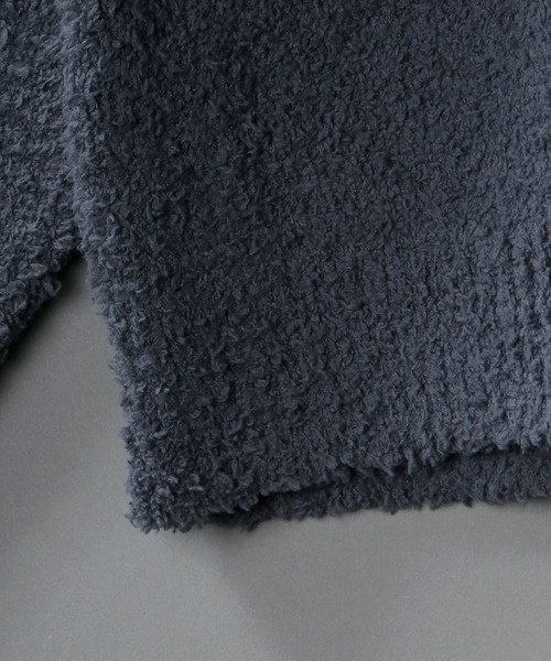 SITRY（シトリー）の「Boucle Crew neck knit /ブークレ クルーネックニット（ルームウェア/パジャマ・メンズ・チャコールグレー/グレイッシュベージュ・M/L）」の3枚目の写真