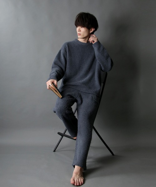 SITRY（シトリー）の「Boucle Crew neck knit /ブークレ クルーネックニット（ルームウェア/パジャマ・メンズ・チャコールグレー/グレイッシュベージュ・M/L）」の22枚目の写真