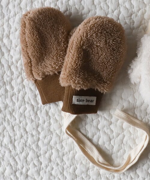 apres les cours（アプレレクール）の「tiny bear ボア手袋（手袋・キッズ・アイボリー/ベージュ・95）」の2枚目の写真