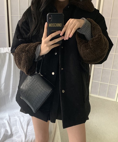 Girly Doll(ガーリードール)の「ボア中綿アウター(ブルゾン・レディース・ブラック/キャメル・FREE)」の6枚目の写真