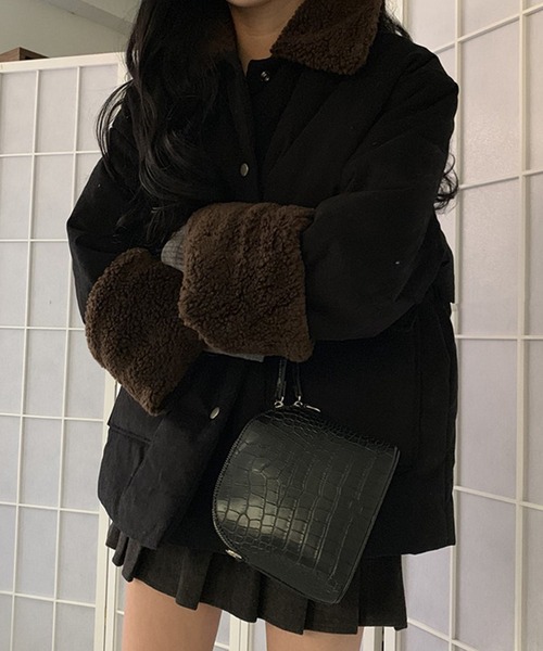 Girly Doll(ガーリードール)の「ボア中綿アウター(ブルゾン・レディース・ブラック/キャメル・FREE)」の10枚目の写真