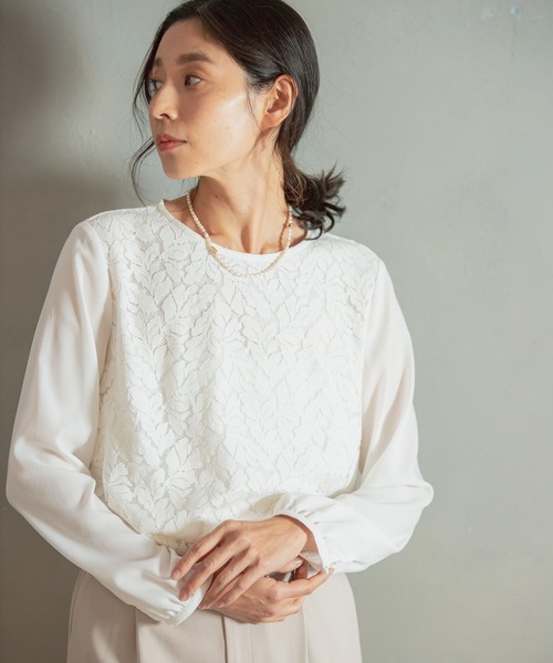 LEPSIM(レプシィム)の「華やかレースブラウス 257511(シャツ/ブラウス・レディース・オフホワイト/ネイビー・MEDIUM/LARGE)」の3枚目の写真