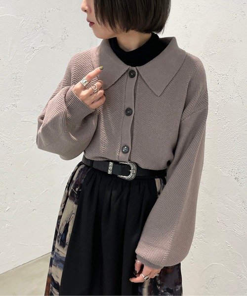 apres jour mignon（アプレジュールミニョン）の「襟付きへリンボーン柄編みカーディガン【ZOZOTOWN限定アイテム】（カーディガン/ボレロ・レディース・ブラック/グリーン/グレイッシュベージュ・X-LARGE/フリー）」の13枚目の写真