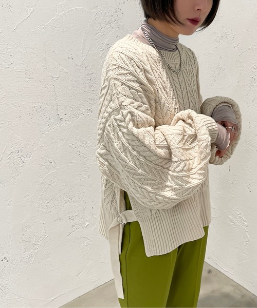 apres jour mignon（アプレジュールミニョン）の「Dカンベルトケーブルニット【ZOZOTOWN限定アイテム】（ニット/セーター・レディース・ブラック/パープル/アイボリー・X-LARGE/フリー）」の6枚目の写真