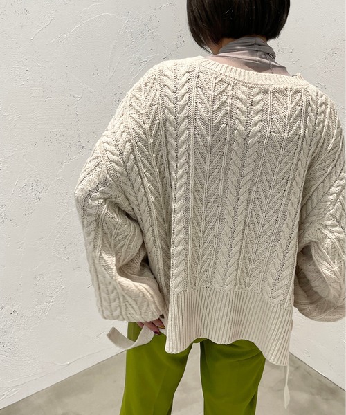 apres jour mignon（アプレジュールミニョン）の「Dカンベルトケーブルニット【ZOZOTOWN限定アイテム】（ニット/セーター・レディース・ブラック/パープル/アイボリー・X-LARGE/フリー）」の7枚目の写真