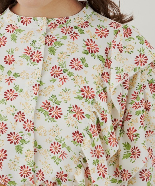 MERLOT(メルロー)の「フリルフラワーブラウス(シャツ/ブラウス・レディース・ホワイト/イエロー/ブルー・FREE)」の16枚目の写真