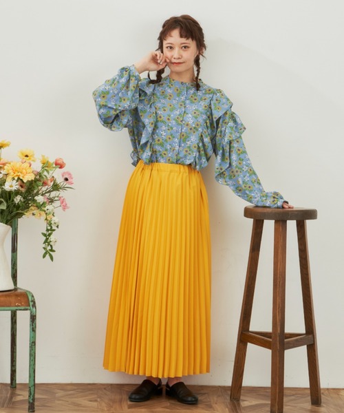 MERLOT(メルロー)の「フリルフラワーブラウス(シャツ/ブラウス・レディース・ホワイト/イエロー/ブルー・FREE)」の21枚目の写真