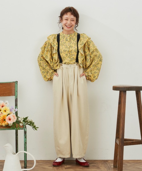 MERLOT(メルロー)の「フリルフラワーブラウス(シャツ/ブラウス・レディース・ホワイト/イエロー/ブルー・FREE)」の10枚目の写真