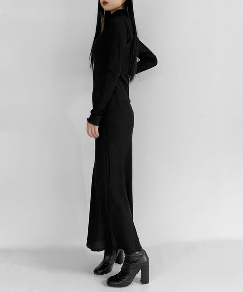 LVEU.（ラブユ.）の「Satin camisole one-piece / サテン