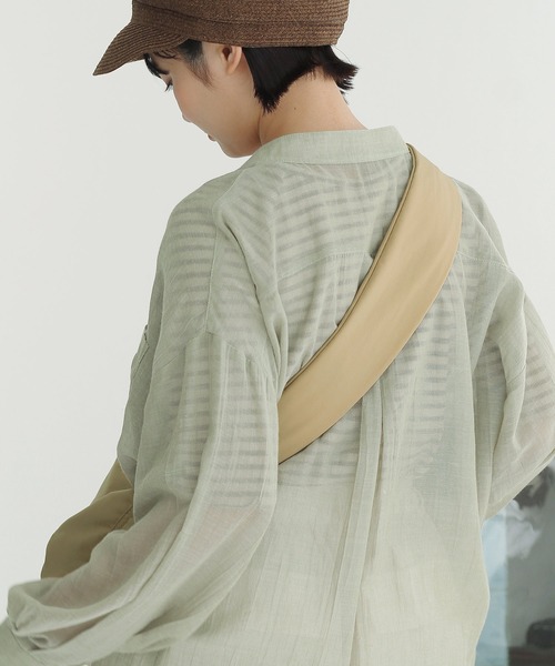 Crisp（クリスプ）の「パフショルダーバッグ（ショルダーバッグ・レディース・ブラック/アイボリー/ブラウン/カーキ/ベージュ・FREE）」の14枚目の写真