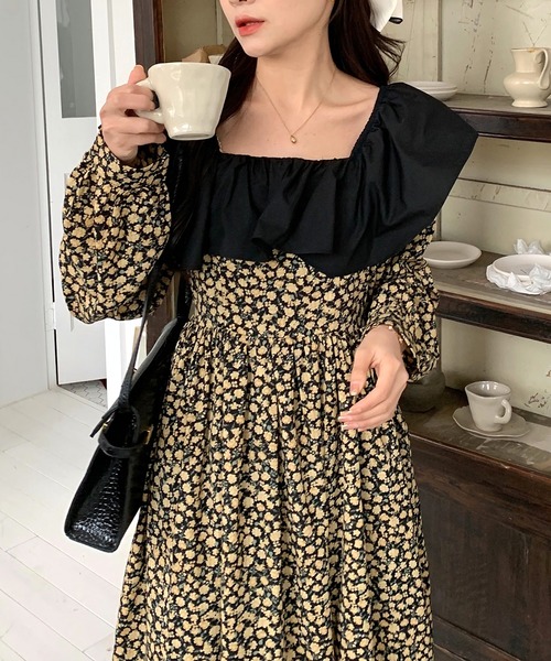 Dita Muaj.（ディータムアージュ）の「2wayレトロ小花柄ワンピース(オフショルダー)（ワンピース・レディース・ブラック/グリーン・FREE）」の10枚目の写真