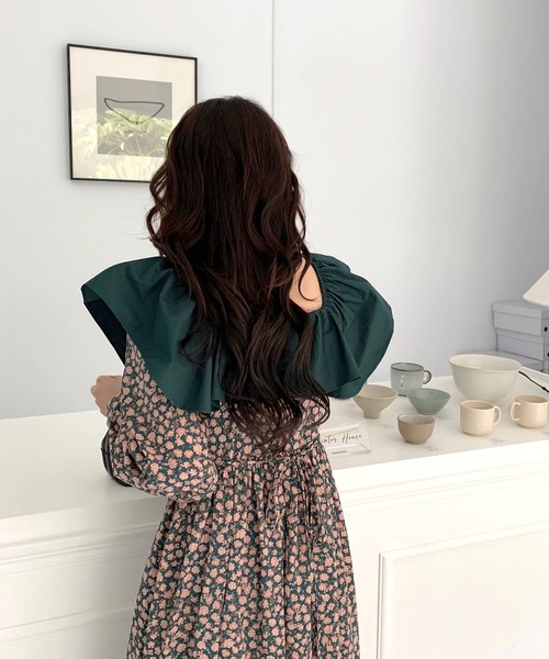 Dita Muaj.（ディータムアージュ）の「2wayレトロ小花柄ワンピース(オフショルダー)（ワンピース・レディース・ブラック/グリーン・FREE）」の13枚目の写真