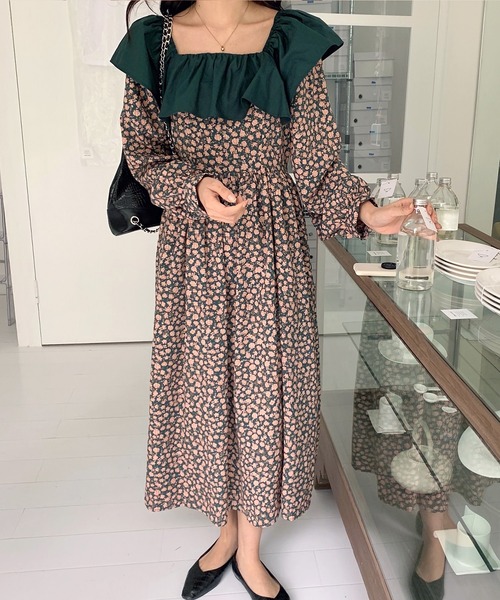 Dita Muaj.（ディータムアージュ）の「2wayレトロ小花柄ワンピース(オフショルダー)（ワンピース・レディース・ブラック/グリーン・FREE）」の6枚目の写真