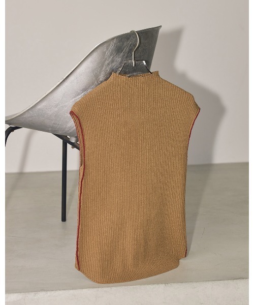 TODAYFUL(トゥデイフル)の「ハイネックリブタンクトップ(タンクトップ・レディース・キャメル/キナリ・FREE)」の12枚目の写真