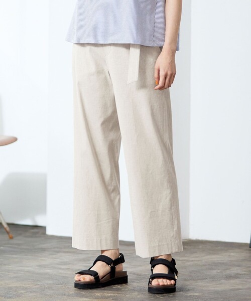J.PRESS(ジェイプレス)の「【洗える】リネンセルロースストレッチ パンツ(その他パンツ・レディース・ベージュ系/ネイビー系・T17/T15/T13)」の1枚目の写真