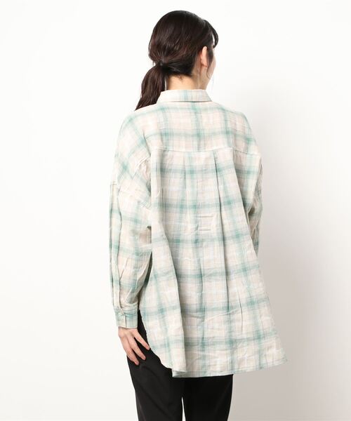 Samansa Mos2（サマンサ モスモス）の「シャーリングローンブラウス（シャツ/ブラウス・レディース・ブラック/カーキ/ピンク/オレンジ/グリーン・ﾌﾘ-）」の7枚目の写真