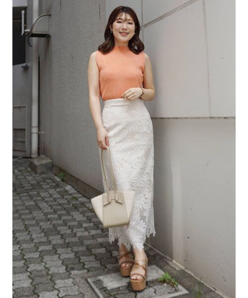 MERCURYDUO（マーキュリーデュオ）の「片畔ボトルネックニット（ニット/セーター・レディース・ライトグレー/ブラック/オフホワイト/オレンジ/グリーン・FREE）」の21枚目の写真