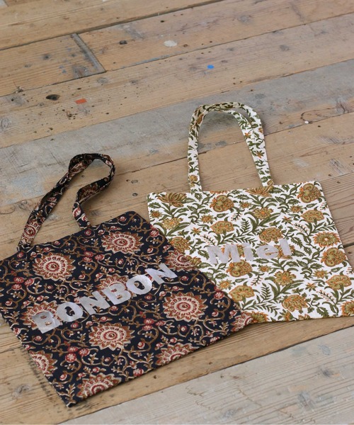 cepo（セポ）の「バロックプリント インド綿トートバッグ　WEB限定（トートバッグ・レディース・ホワイト系その他/ブラック系その他/レッド・FREE）」の15枚目の写真