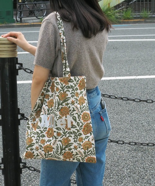 cepo（セポ）の「バロックプリント インド綿トートバッグ　WEB限定（トートバッグ・レディース・ホワイト系その他/ブラック系その他/レッド・FREE）」の9枚目の写真