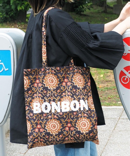 cepo（セポ）の「バロックプリント インド綿トートバッグ　WEB限定（トートバッグ・レディース・ホワイト系その他/ブラック系その他/レッド・FREE）」の8枚目の写真