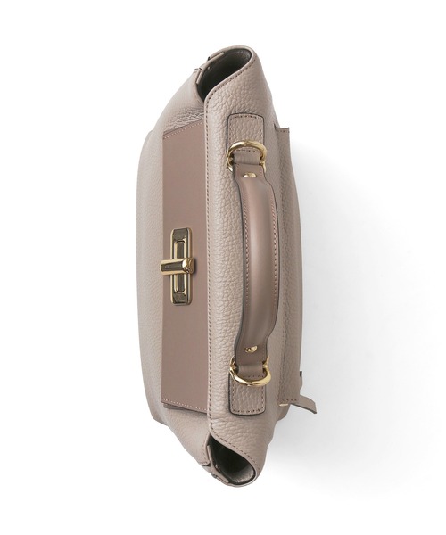 ANAYI（アナイ）の「【雑誌掲載】フラップショルダー　バッグ（ショルダーバッグ・レディース・ベージュ/ブラック・FREE）」の15枚目の写真