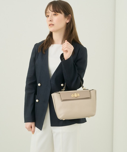 ANAYI（アナイ）の「【雑誌掲載】フラップショルダー　バッグ（ショルダーバッグ・レディース・ベージュ/ブラック・FREE）」の7枚目の写真