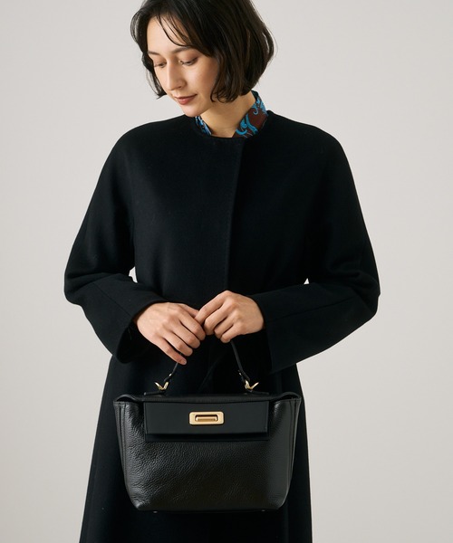 ANAYI（アナイ）の「【雑誌掲載】フラップショルダー　バッグ（ショルダーバッグ・レディース・ベージュ/ブラック・FREE）」の12枚目の写真