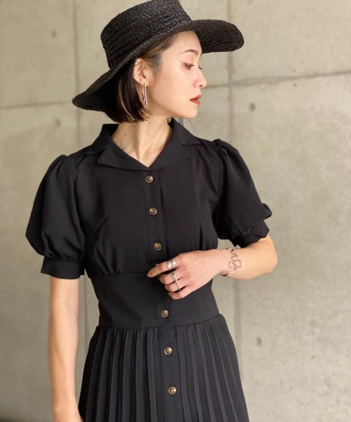 deux amour(ドゥーザムール)の「平織り開襟プリーツワンピース(シャツワンピース・レディース・ブラック/ベージュ/サックスブルー・MEDIUM)」の5枚目の写真