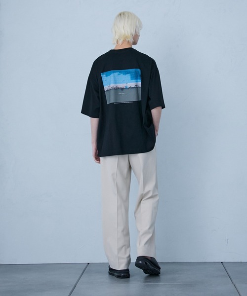 PUBLIC TOKYO(パブリックトウキョウ)の「ビューティフルバックプリントフォトTEE -ARG-(Tシャツ/カットソー・メンズ・ホワイト/ブラック・1/2)」の14枚目の写真