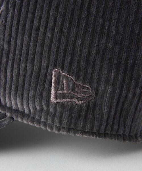 NEW ERA（ニューエラ）の「【別注】＜NEW ERA＞930 コーデュロイ ロゴキャップ/22FW（キャップ・レディース・ナチュラル/ダークグレー/ブラウン・FREE）」の15枚目の写真