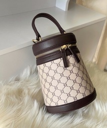 moment+（モーメントプラス）の「モノグラム柄＆フェイクレザーダイヤキルト ショルダーバニティーバッグ（ハンドバッグ・レディース）」