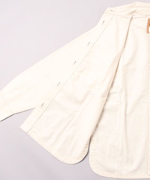 GAP（ギャップ）の「ウォッシュウェル オーバーサイズ カーキシャツジャケット（その他アウター・レディース・ナチュラル・XS/S/M/XXS/L）」の8枚目の写真