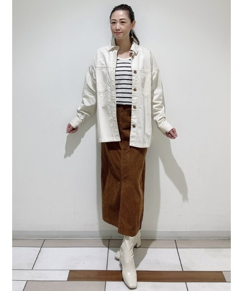 GAP（ギャップ）の「ウォッシュウェル オーバーサイズ カーキシャツジャケット（その他アウター・レディース・ナチュラル・XS/S/M/XXS/L）」の13枚目の写真