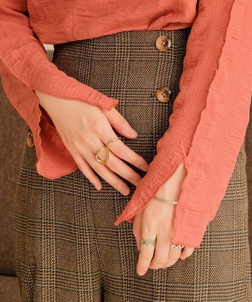 Bab（バブ）の「シアーサッカーストライプブラウス（シャツ/ブラウス・レディース・ブラック/ピンク/ライトグリーン/アイボリー・M）」の8枚目の写真