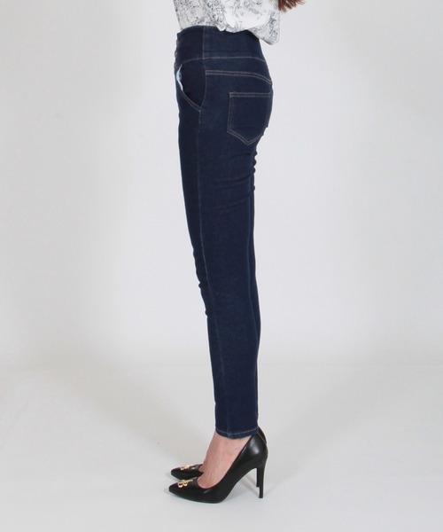 Julia Boutique(ジュリアブティック)の「3連ボタンハイウエストデニムスキニーパンツ/22512(デニムパンツ・レディース・ブラック/ネイビー/ブルー・S/M/L/LL/3L)」の13枚目の写真