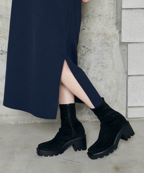 noyau（ノヤウ）の「タンクソールストレッチブーツ（ブーツ・レディース・ライトブルーグレー/アイボリー/ブラック系その他6/ブラック・S/M/L/LL）」の4枚目の写真