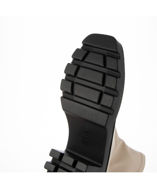 noyau（ノヤウ）の「タンクソールストレッチブーツ（ブーツ・レディース・ライトブルーグレー/アイボリー/ブラック系その他6/ブラック・S/M/L/LL）」の8枚目の写真