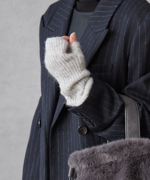 BIRTHDAY BAR（バースデイバー）の「アームウォーマー エアリーモヘア（アームカバー・レディース・パープル/グレー/グリーン/ブルー・フリー）」の6枚目の写真