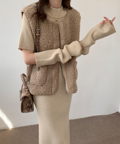 ABITOKYO(アビトーキョー)の「アームウォーマーハイネックニットロングワンピース(ワンピース・レディース・ブルー/ベージュ/オレンジ/ブラック・FREE)」の20枚目の写真