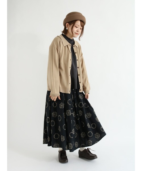 Samansa Mos2（サマンサ モスモス）の「襟付ニットカーディガン（カーディガン/ボレロ・レディース・ベージュ/レッド/グリーン/チャコール・ﾌﾘ-）」の6枚目の写真