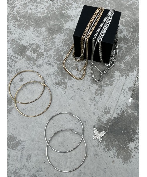 EGOIST（エゴイスト）の「BIGシンプルフープピアス（ピアス（両耳用）・レディース・ゴールド/シルバー・FREE）」の7枚目の写真