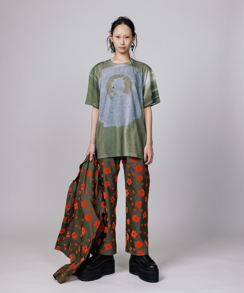 NON TOKYO（ノントーキョー）の「NON TOKYO/ノントーキョー/フロッキーフラワーデニムパンツ（デニムパンツ・レディース・ブラック/カーキ/インディゴブルー・1/2）」の13枚目の写真