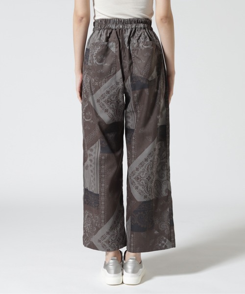 AVIREX(アヴィレックス)の「REPEATING PATTERN PANTS/ リピーティングパターンパンツ(その他パンツ・レディース・チャコール/ブラウン・F)」の7枚目の写真