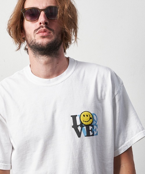 STUD MUFFIN(スタッドマフィン)の「mt8085-6ozピグメントダイコットン天竺アーススマイリー-サガラパッチ SSTシャツ(Tシャツ/カットソー・メンズ・ホワイト/チャコールグレー・2/4/3)」の21枚目の写真