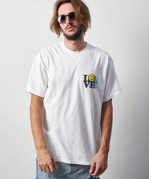 STUD MUFFIN(スタッドマフィン)の「mt8085-6ozピグメントダイコットン天竺アーススマイリー-サガラパッチ SSTシャツ(Tシャツ/カットソー・メンズ・ホワイト/チャコールグレー・2/4/3)」の10枚目の写真
