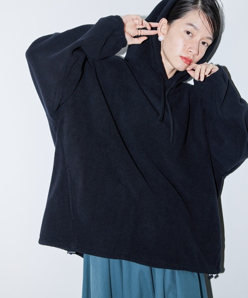 AMERICAN HOLIC（アメリカンホリック）の「フリースドロストフードパーカー（パーカー・レディース・ダークネイビー/アイボリー/ベージュ・L/M）」の3枚目の写真